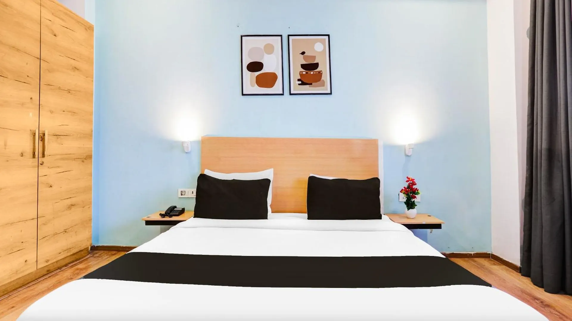 Hotel Super Townhouse Rohini Sector 23 Delhi  India