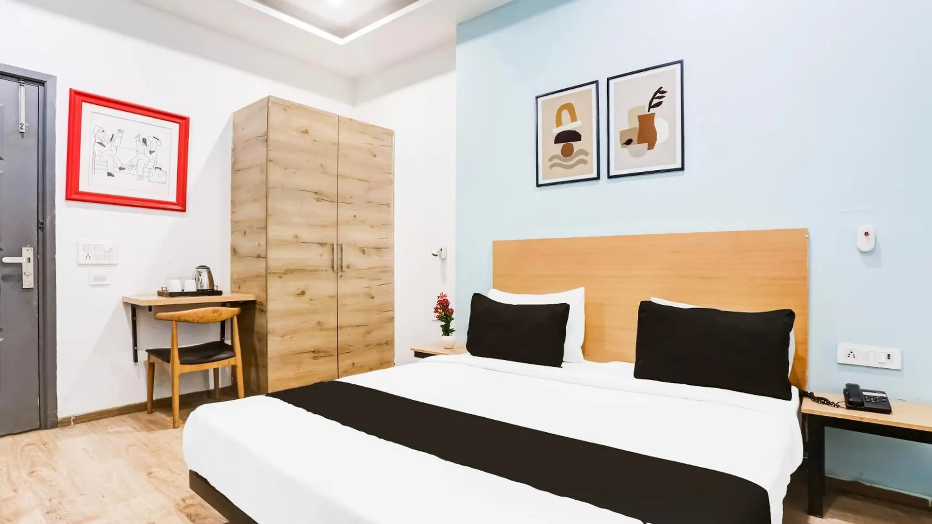 ****  Hotel Super Townhouse Rohini Sector 23 Delhi  India