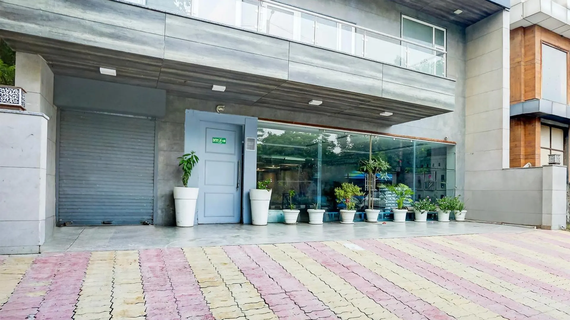 Hotel Super Townhouse Rohini Sector 23 Delhi