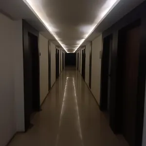  Lodge Sk Continental India